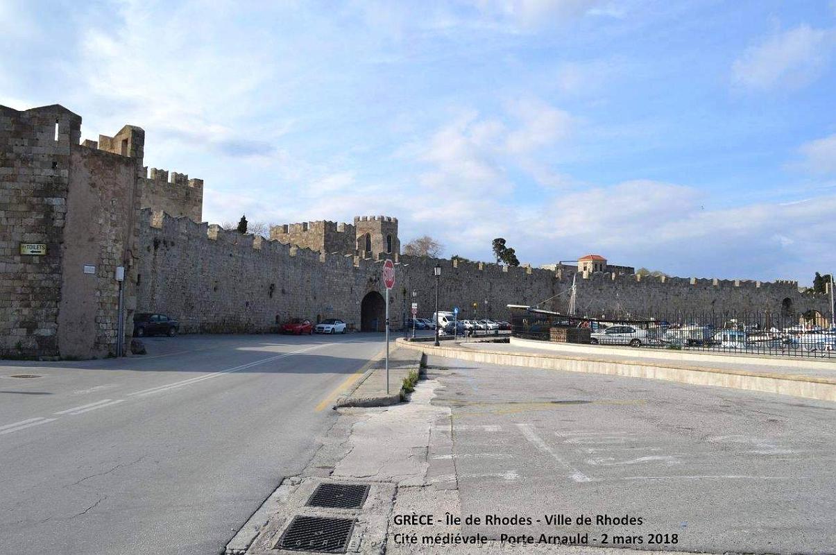 087- Rhodes-Cite medievale .JPG